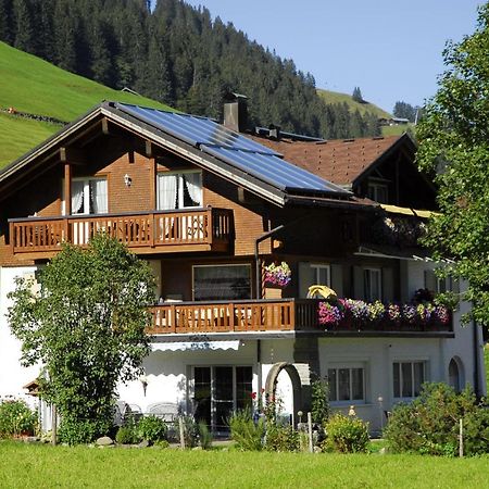 Walliser Stube Aparthotel Mittelberg Esterno foto